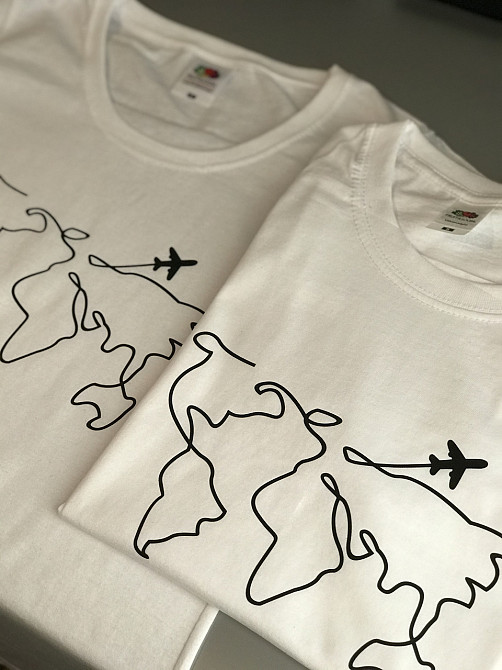 Парні футболки для хлопця та дівчини з принтом картки та написом Enjoy every moment Чернівці - фото 1