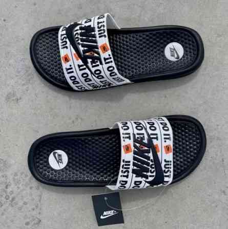 Чорні чоловічі Шльопанці Nike Сланці Білі капці Найк (розміри: 40,41,42,43,44) Дніпро