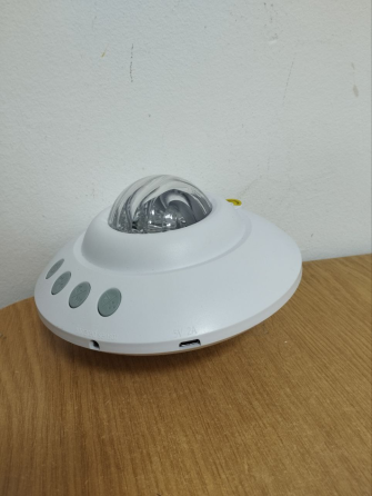 Ночник-проектор звездного неба UFO Aurora 3 в 1 с Bluetooth-динамиком, пультом и таймером Белый Б/У Киев