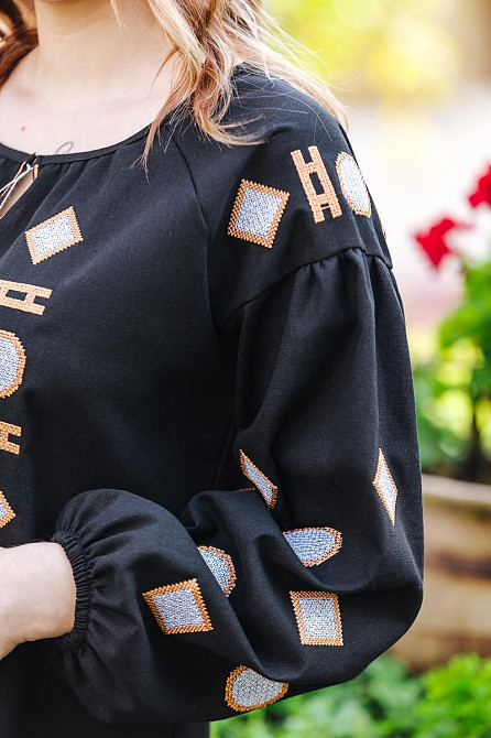 Вишиванка жіноча, лляна, чорна, топ Київ - фото 2