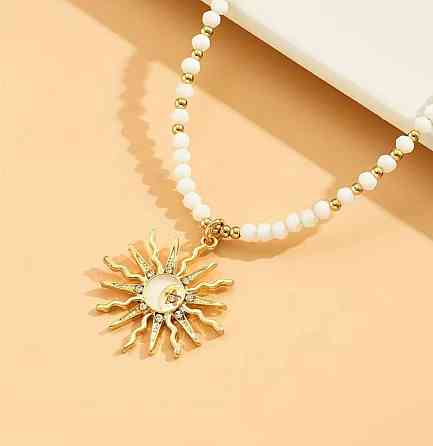 Чокер из белого бисера с подвеской солнце женское ожерелье Киев