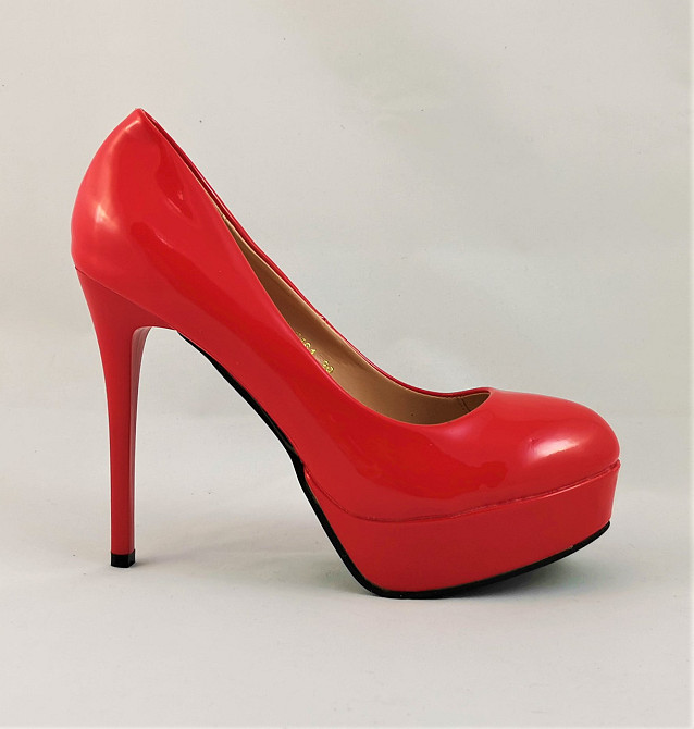 Жіночі Червоні Туфлі на Каблуку Шпильке Лакові Модельні (розміри: 36,38) — 161 Дніпро - фото 4