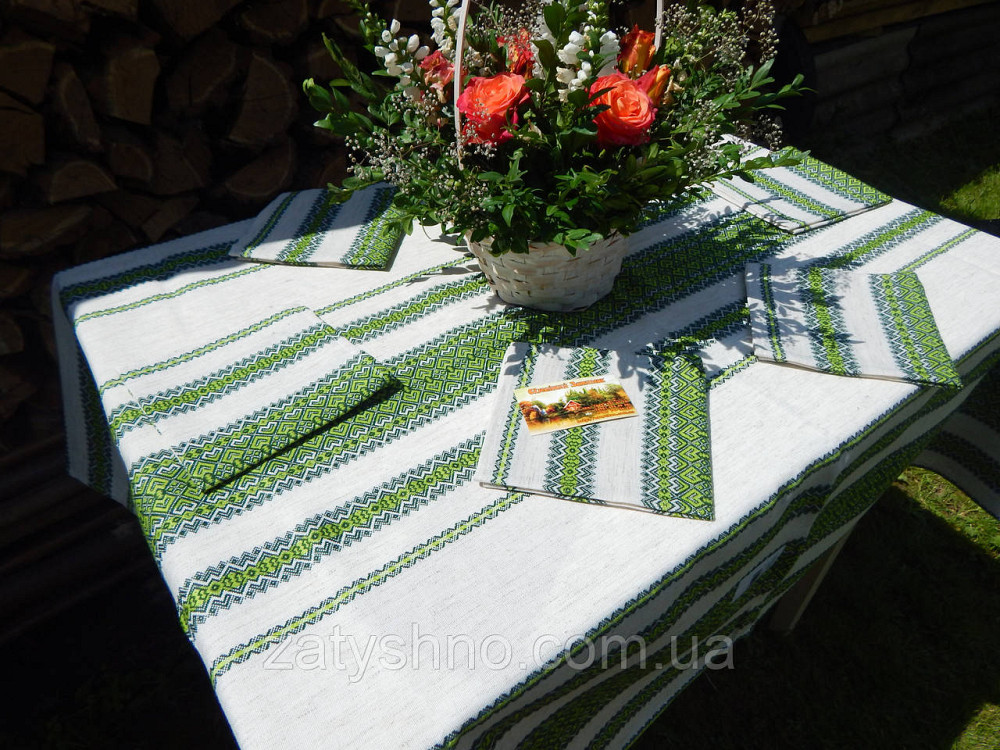 Зеленая вышитая скатерть и салфетки  на льне Киев - изображение 4