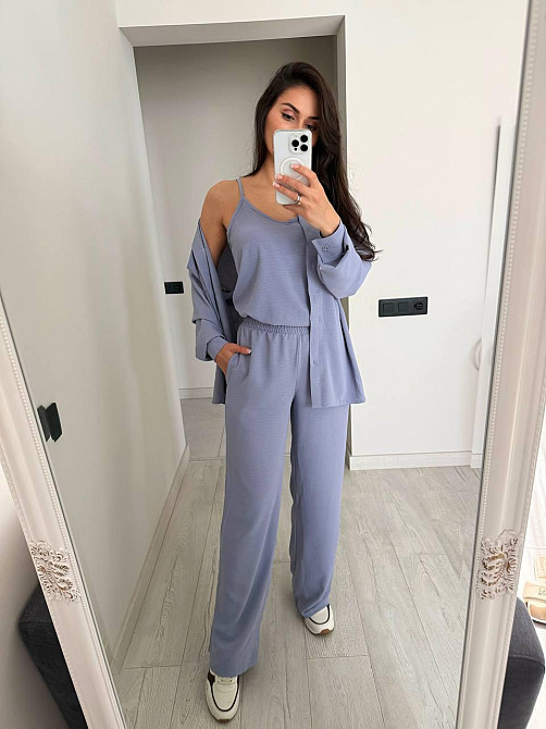 Женский базовый костюм тройка: рубашка майка и штаны креп жатка Серый, 50/52 Одесса - изображение 5