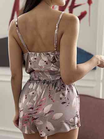 Пижама женская шелковая с шортами Бежевый XS Харьков