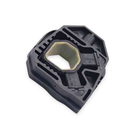 Кронштейн радиатора Фольцваген Кади , Гольф , Шкода Octavia 04- верхний крепления Мукачево