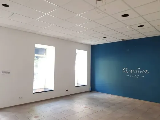 Оренда магазина, центр міста Харківська. Гарний автомобільний і пішохідний трафік. Дніпро