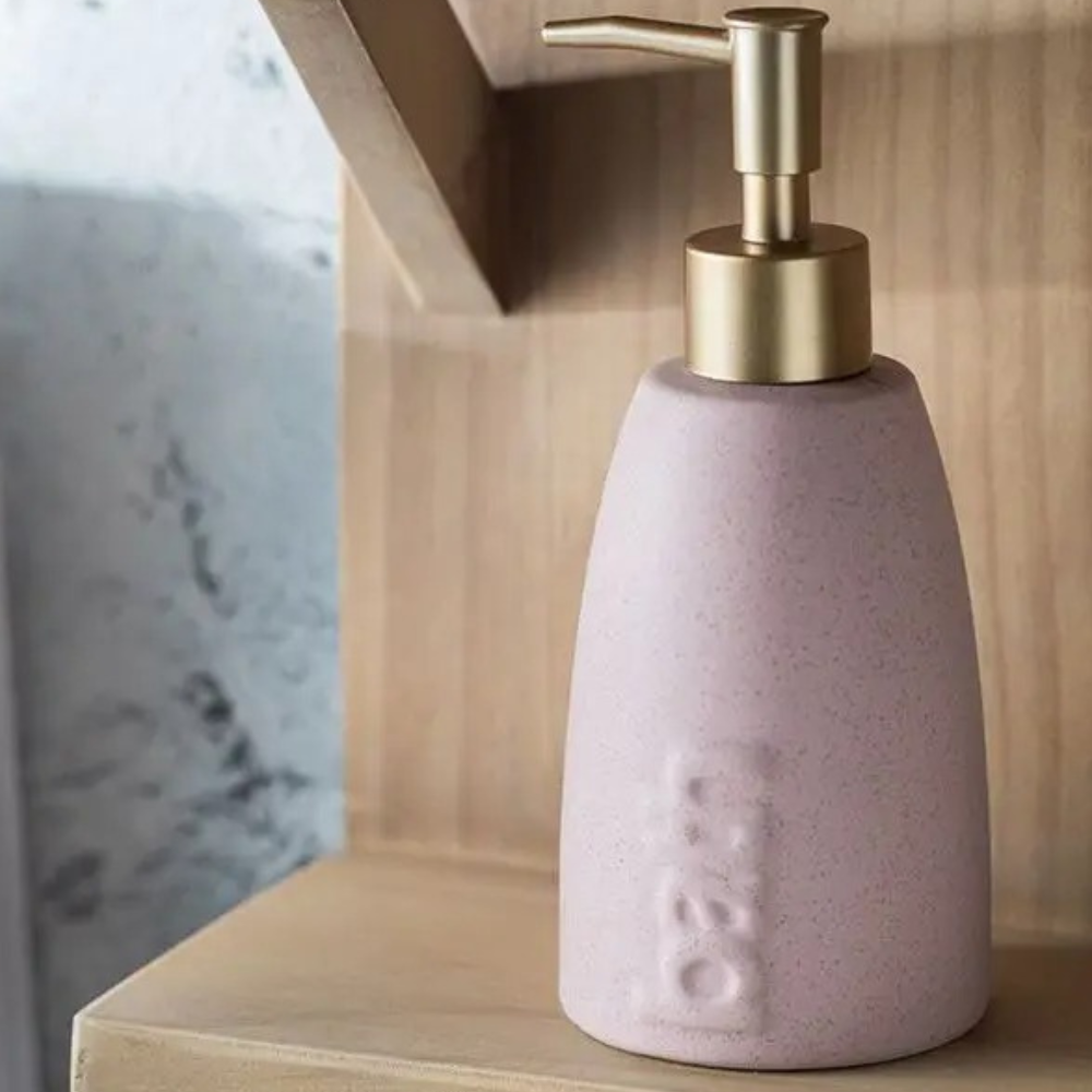 Дозатор керамический для мыла в ванную и душевую комнату 320 мл, диспенсер для жидкого мыла и моющего средства, розовый Каменец-Подольский - изображение 3