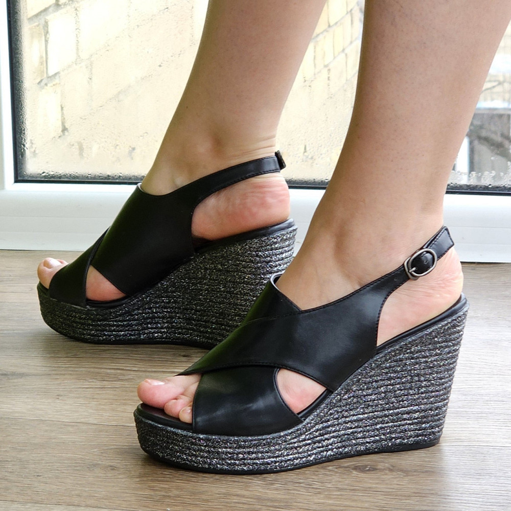 Жіночі Босоніжки на Танкетці Шкіряні Сандалії на платформі Чорні Літні (розміри: 35,36,37,38,39,40) - 51-2 Дніпро - фото 4