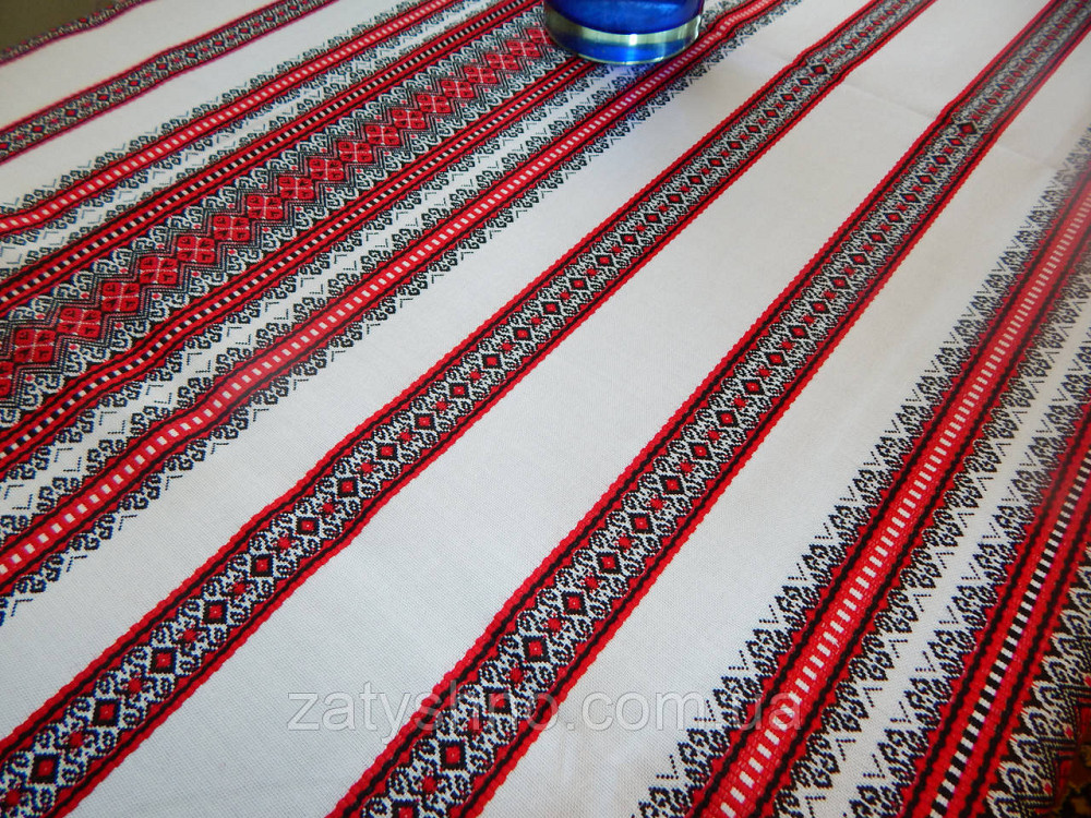 Красная вышитая скатерть Киев - изображение 3