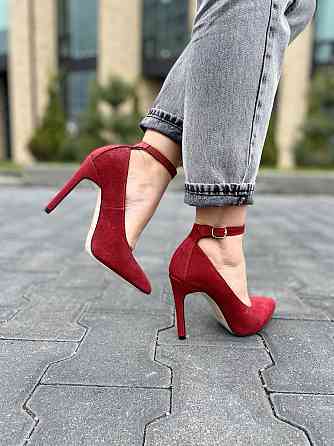 Nivelle Туфлі жіночі NIVELLE червоні натуральна замша 36р. каблук 10см. (1769/10502-10512) Коломыя
