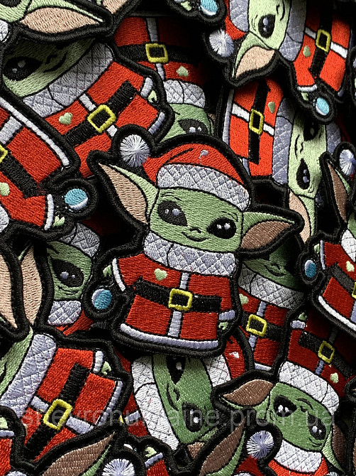 Шеврон новогодний малыш йода (Форма контурная. На липучке) Размер 8x9см Киев - изображение 2