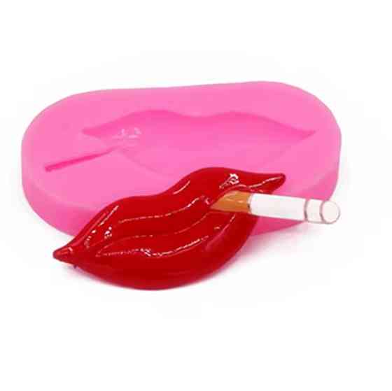 Силиконовая форма Губы 69 на 36 мм розовый Киев