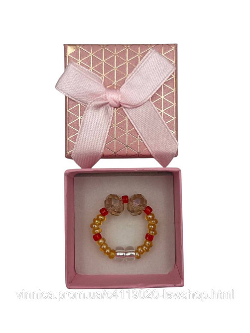 Кільця ручної роботи для дівчат та жінок у коробці Чернівці - фото 3