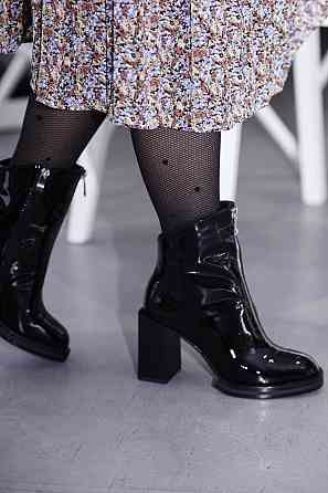 Лаковані черевики жіночі шкіряні на підборах демісезонні весна осінь, чорні на блискавці р. 37- Коломия