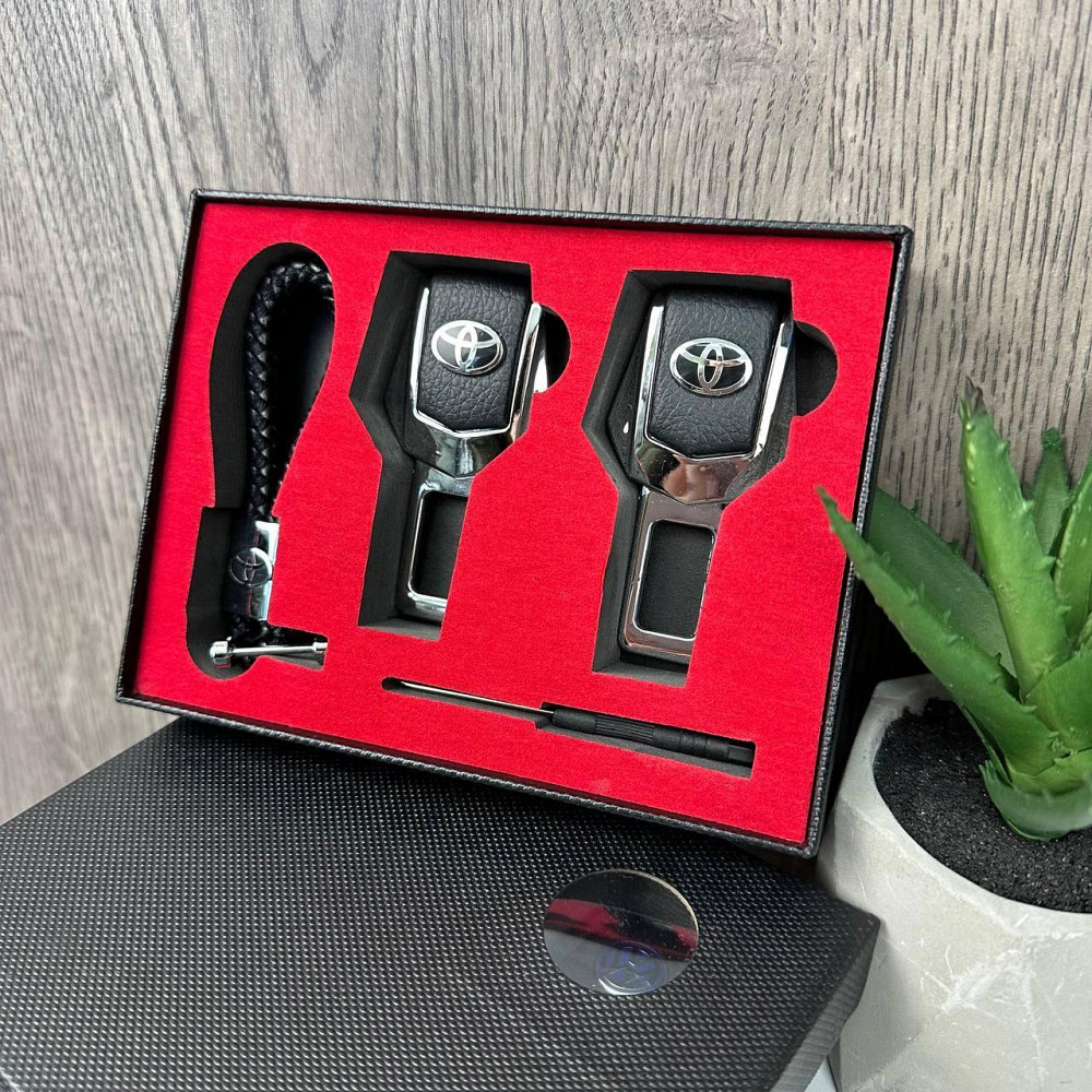 Заглушки для ременів безпеки + ремінець брелок у коробочці Toyota BMW Lexus Mazda Nissan Chevrolet ( 20223 ) Харків - фото 4