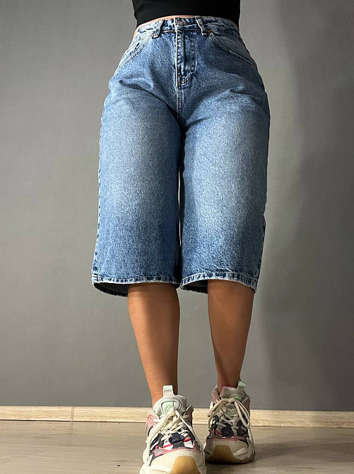 Шорти жіночі джинсові Mikaletta 9713 бермуди довгі світло-сині, світло-синій, 25, 25, 70 см, 97 см Київ - фото 5