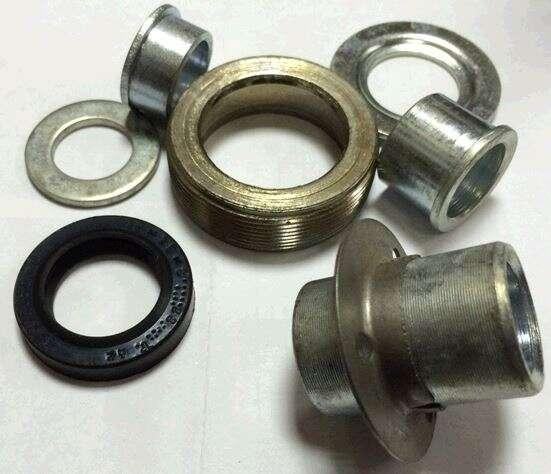 Втулки колеса мотоцикл Дніпро, Мт (компл) (+гайка, сальник) Мукачево - фото 1