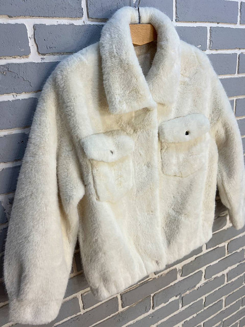 Шуба жіноча A-N 6627 коротка штучне хутро накладені кишені кнопки на резинці, бежевий, one size Київ - фото 20