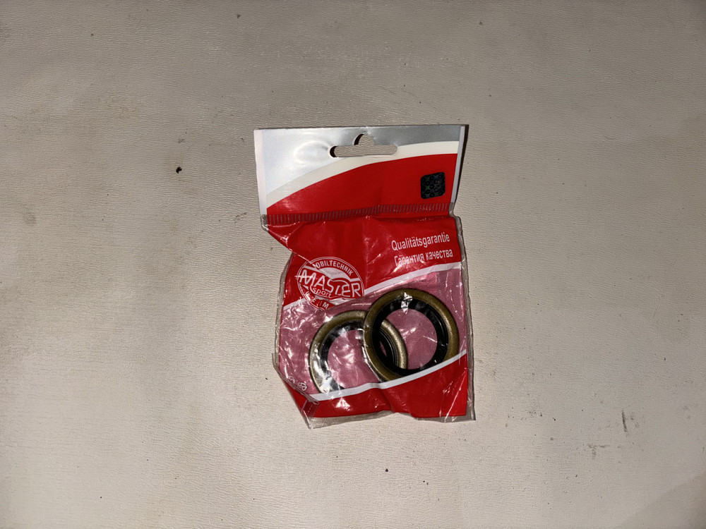 Сальник полуоси ВАЗ-2101-2107. 30х45х8 мм. 2101-2401034. Харьков - изображение 1