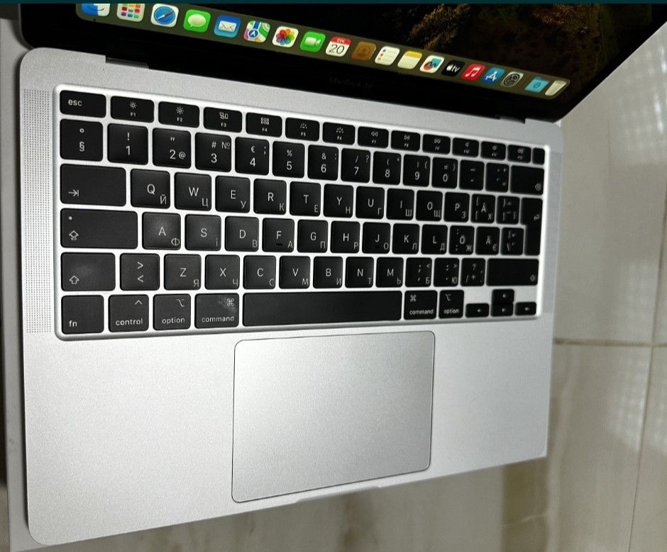 Ноутбук: MacBook Air 13 (2020) i5 / 8/500Gb. Киев - изображение 3