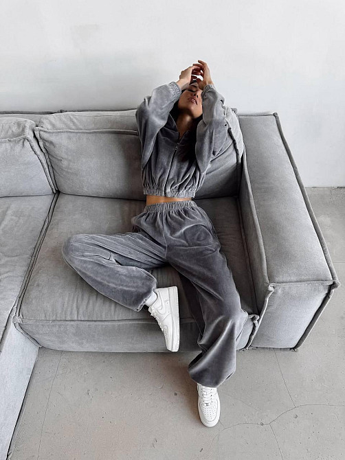 Женский стильный прогулочный костюм тройка турецкий велюр спорт Графит, 42/44 Одесса - изображение 4