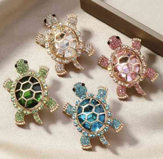 Комплект брошок 