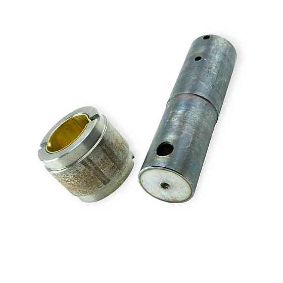 Вісь кузова самоскида з втулкою Камаз Мукачево