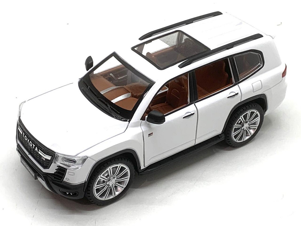 Машина Автосвіт Toyota Land Cruiser інерційна відчиняються двері капот багажник 20 см 1:24 Біла (AP-2034) Чернігів - фото 1