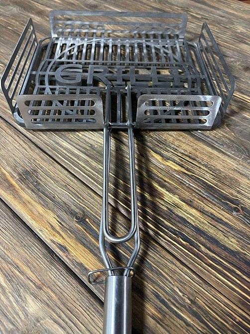 Решетка гриль для барбекю из пищевой нержавеющей стали 1.5мм 42*32см GRILLI 777767 Код: 009009 Ровно - изображение 9