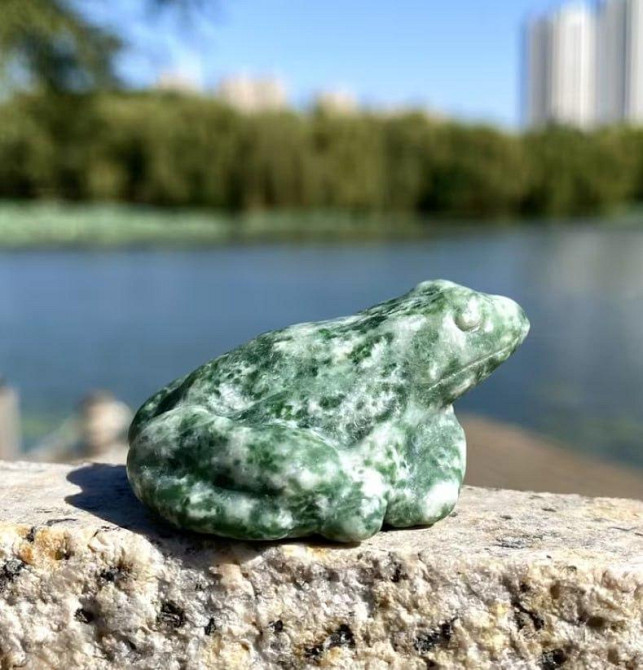 Фігурка Жабка з мохового агату, полірований натуральний камінь Київ - фото 1
