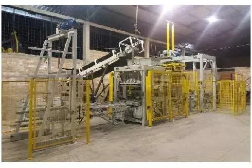 Б/у автоматическая линия вибропрессования Poyatos Prima L от BSU (Испания). Не на работе, новый. Киев - изображение 1