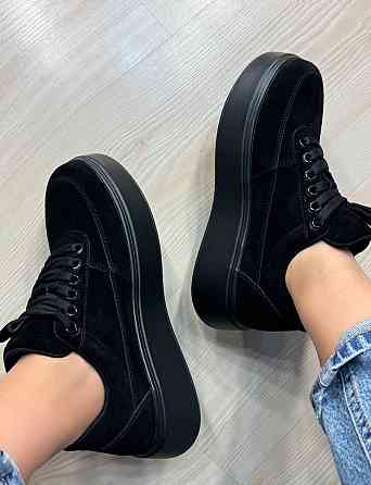 Кеди жіночі Hengji 536-8 замшеві на платформі з окантовкою чорні, 39, 25 см Київ