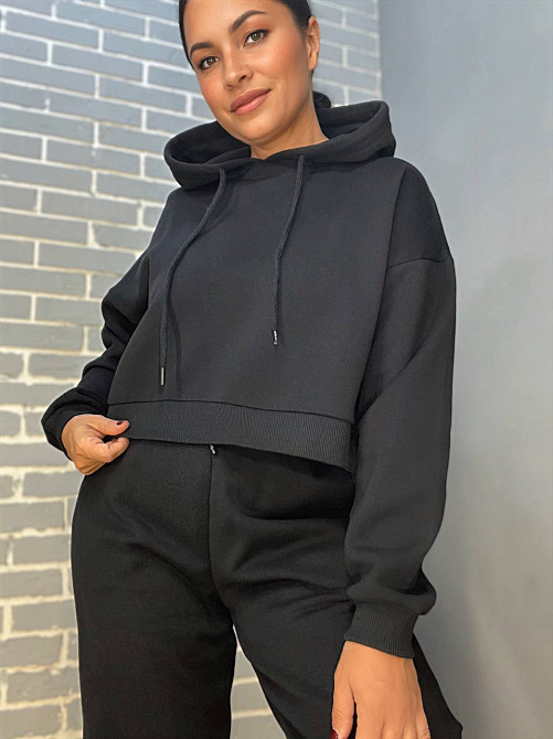 Костюм женский Quzen 478-480 короткое худи с капюшоном и брюки джоггеры на резинке флис черный, черный, M Киев - изображение 13