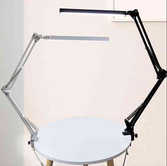 Настольная LED-лампа на струбцине, поворотная, черная Киев