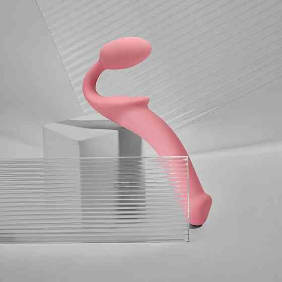 Безремневой страпон Strap-On-Me Rose XL, полностью регулируемый, диаметр 4,5см Sex Aura Киев