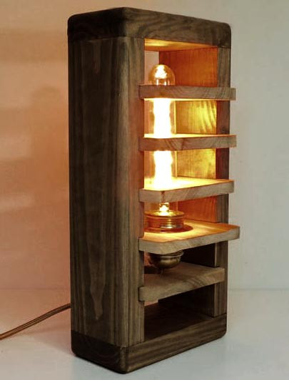 Светильник настольный 