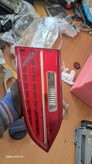Задній LED-ліхтар у кришку багажника Hyundai Santa Fe 2012-2015 Київ - фото 1