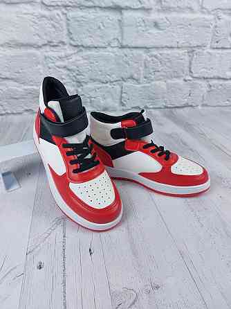 Детские демисезонные кроссовки хайтопы красно-белые для мальчиков 31,33,34,36 Николаев