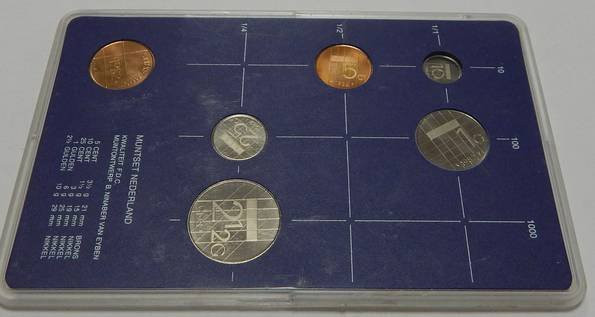 Минт сет Нидерландов, 1982 г Полтава - изображение 1