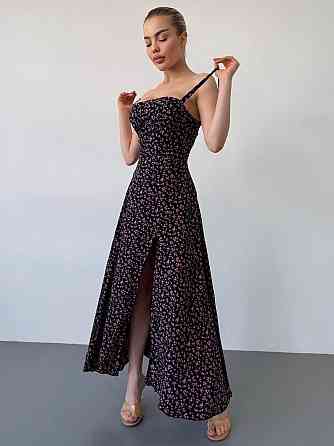 Жіноча романтична сукня максі на бретелях із розрізом штапель Чорний, 46/48 Одеса