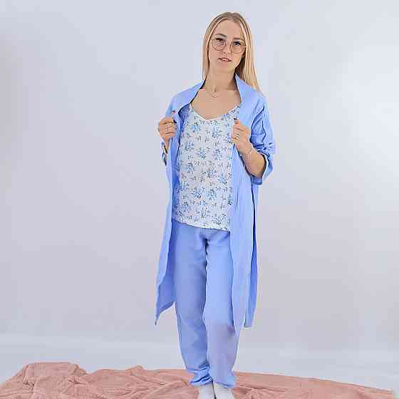 Бавовняна блакитна жіноча піжама три в одному майка з квіточками+штани+халат Кам'янець-Подільський