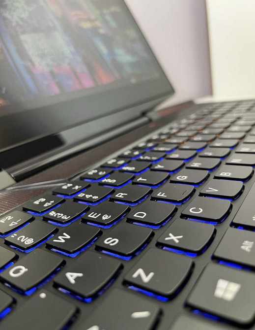 Lenovo Legion Y720-15 15.6” Full HD / i7-7700HQ / GTX 1060 6 Gb / SSD 256 Gb / HDD 500 Gb Харків - фото 3