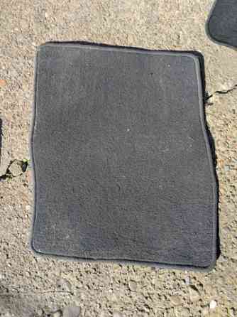 FJ5Z7813300AB Килимок перед правий ford escape Коломия