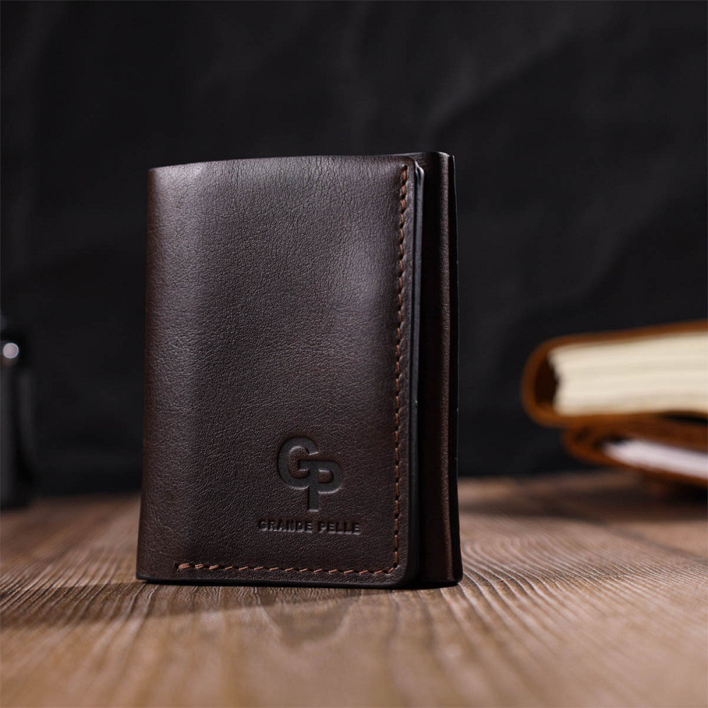 Зручний чоловічий гаманець у три складання GRANDE PELLE 16787 Темно-коричневий Київ - фото 8