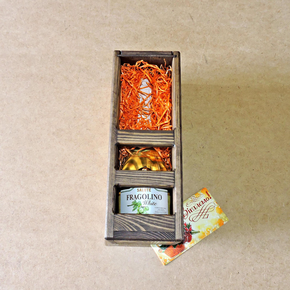 Подарочная коробка 