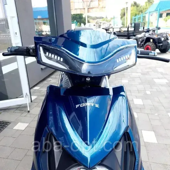 Електроскутер FORTE HAWK MAXI 2000W-60V-20Ah шини 10"/10" купити дешево в Украіні Одеса