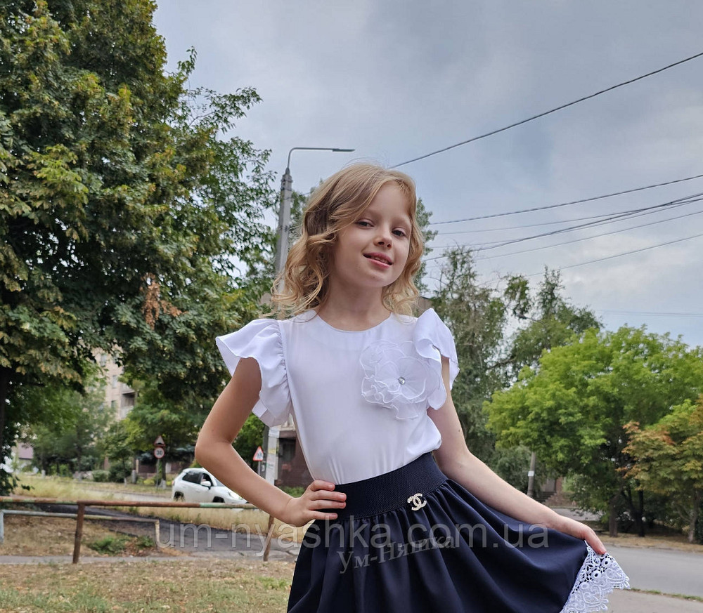 Шкільна блузка короткий рукав з квіткою на 116-140 Кривий Ріг - фото 1