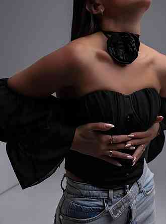 Женский романтичный топ с чашками декорирован пуговицами креп-дайвинг + креп-шифон Черный, 44/46 Одесса