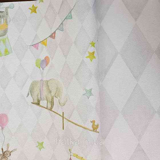 Флізелінові шпалери дитячі BN Doodleedo 0,53 х 10 м цирк тварини слони птиці повітряні кулі зірки сіро білі Київ